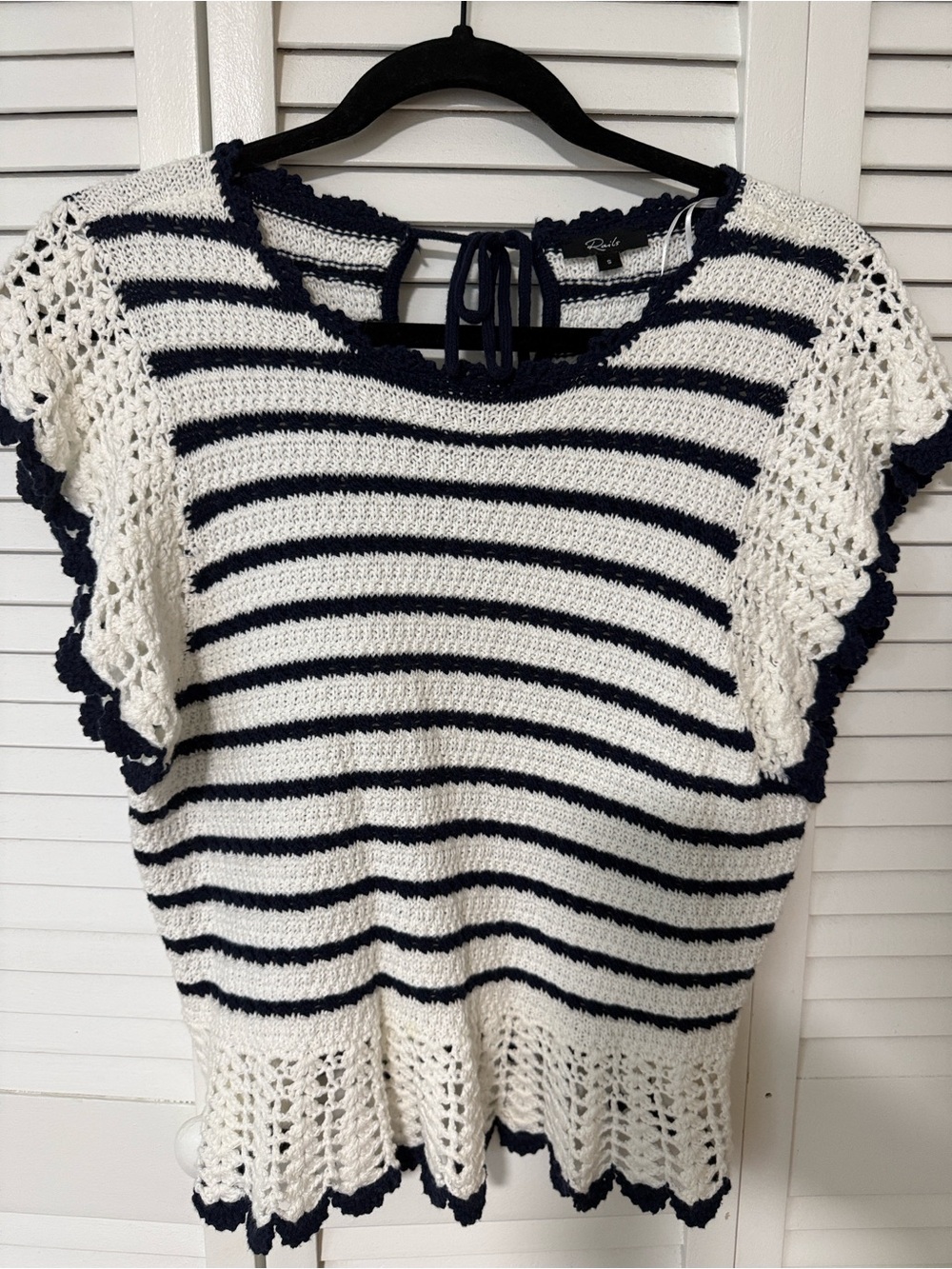 Rails anadia Striped Crochet Knit Top in White and Navy size small